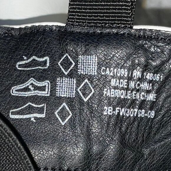 π Bundle Deal: 4 for $20! π White Chelsea booties size 8 - Picture 16 of 16